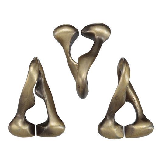 Huzzle: Level 6 Cast Trinity